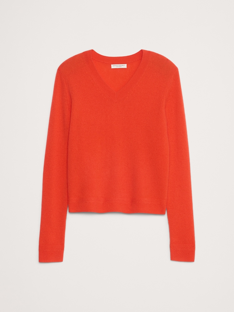 Lightweight Cashmere V-Neck Sweater