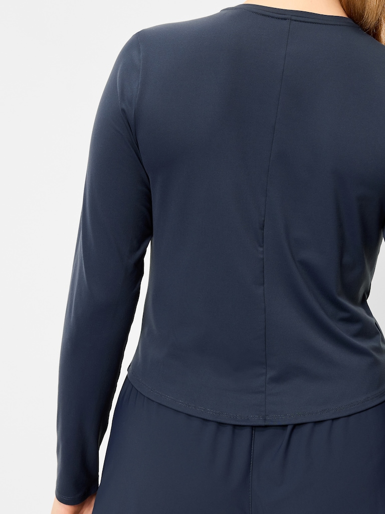 StudioSmooth Long-Sleeve Base Layer Top