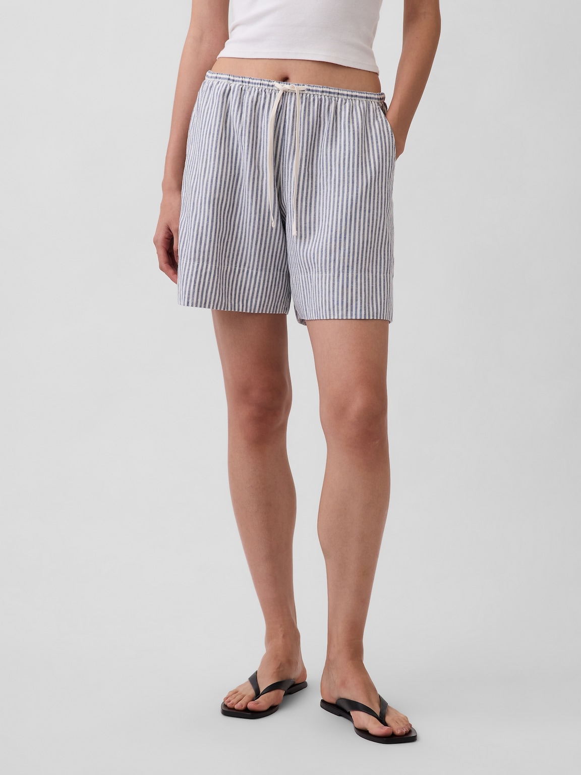 6" Linen-Blend Easy Shorts