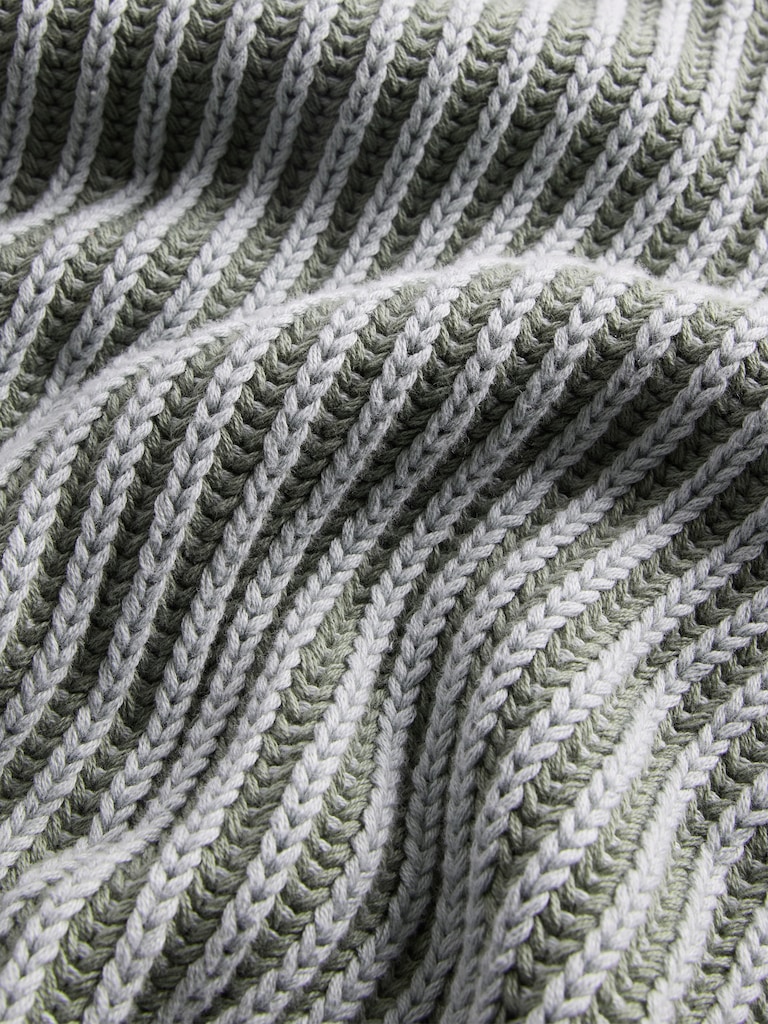 100% Cotton Barrel-Sleeve Crop Sweater