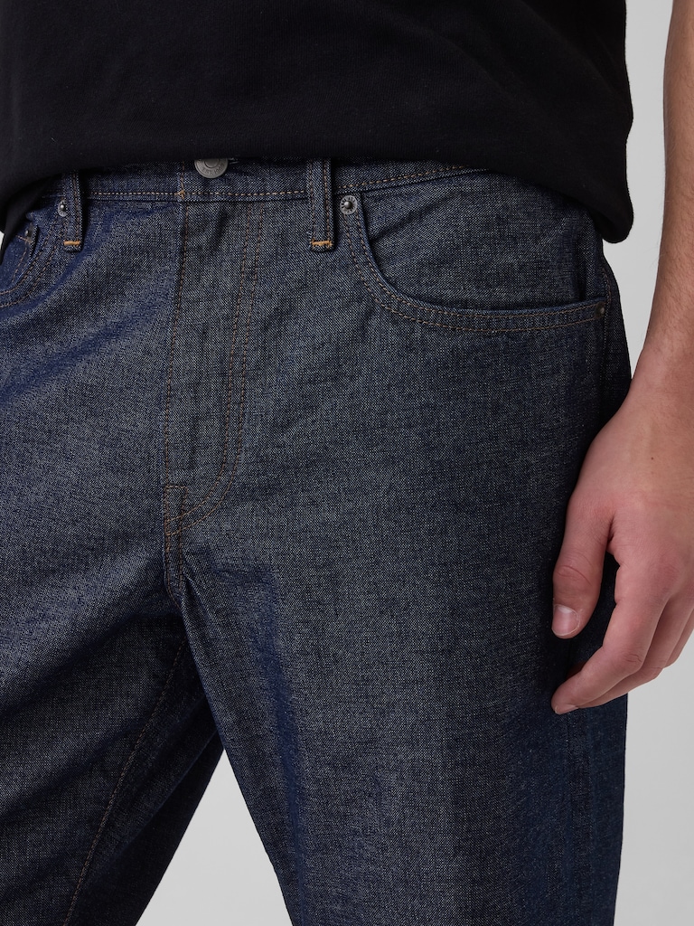 Relaxed Straight Jeans