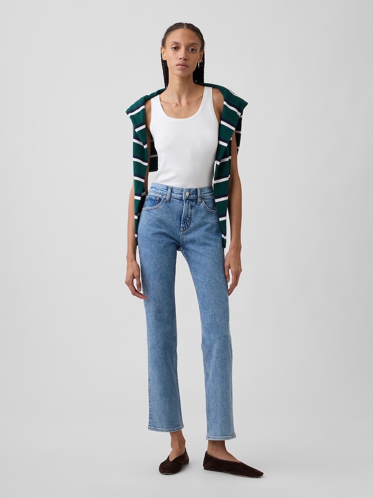 Mid Rise '90s Straight Jeans