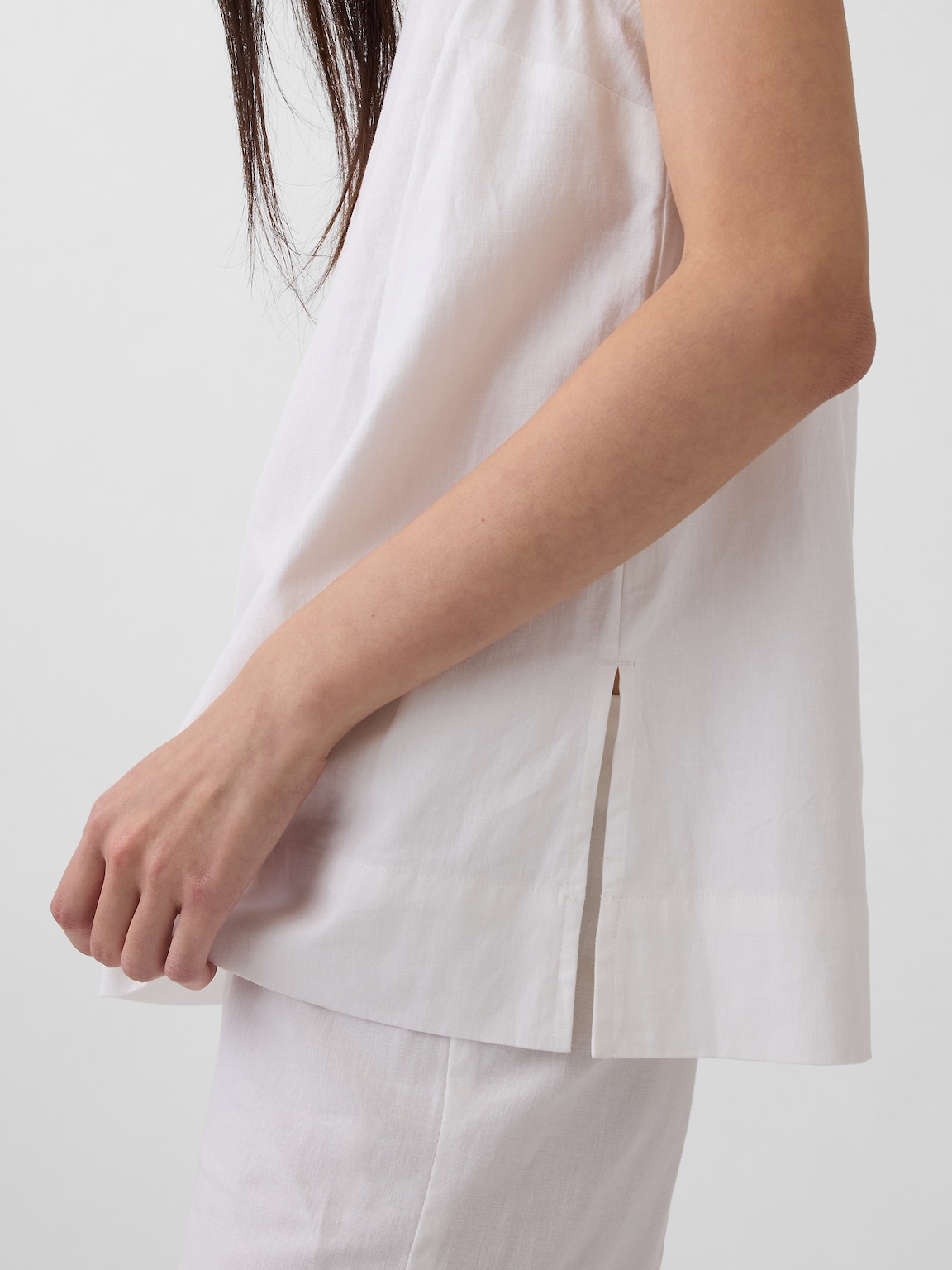 Linen-Blend Shell Tank Top