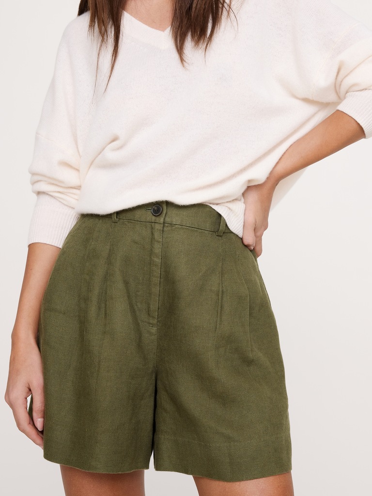 The Soho 4" Short in Linen