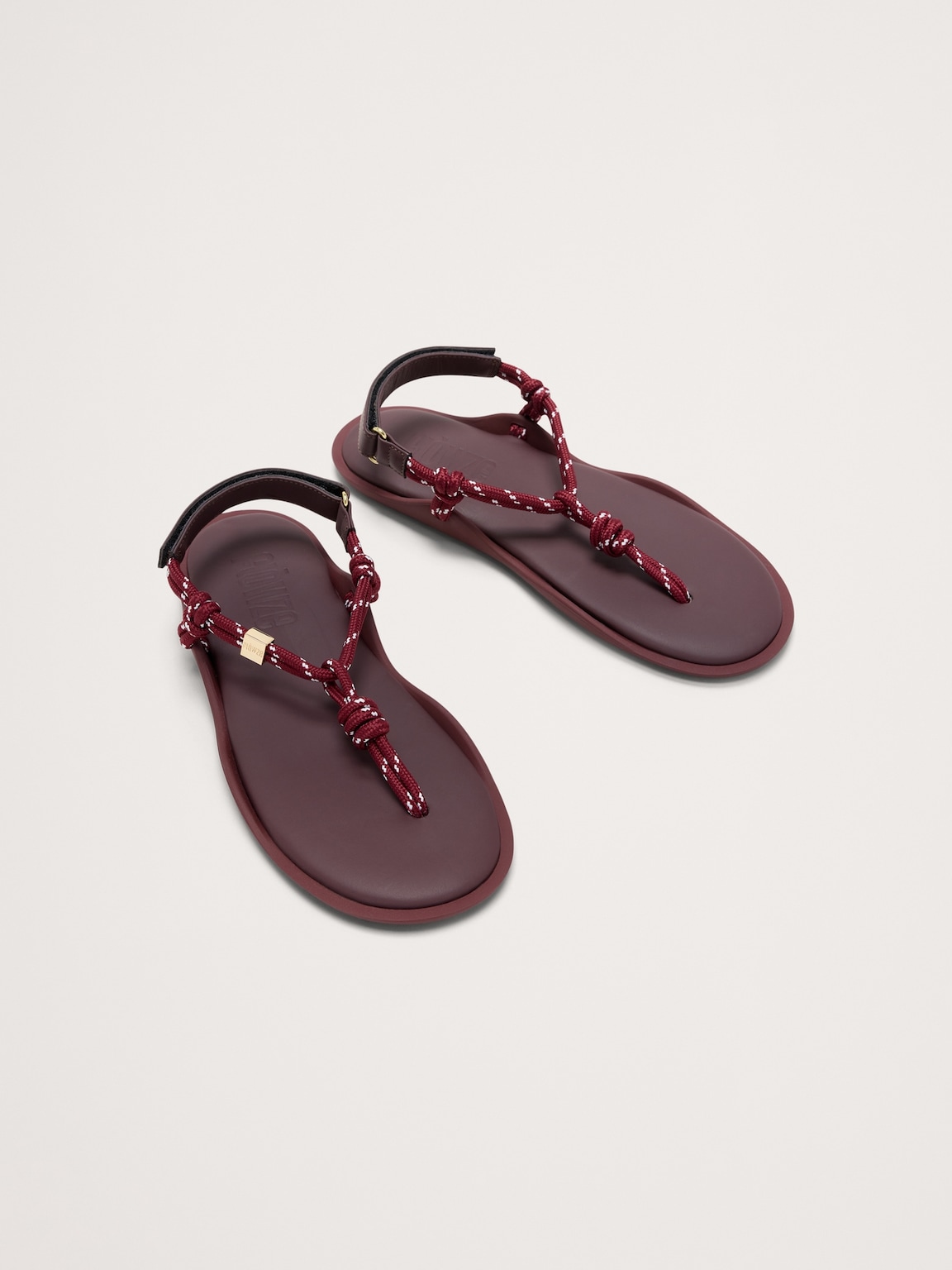 Flò Mono-color Sandal by Flowze