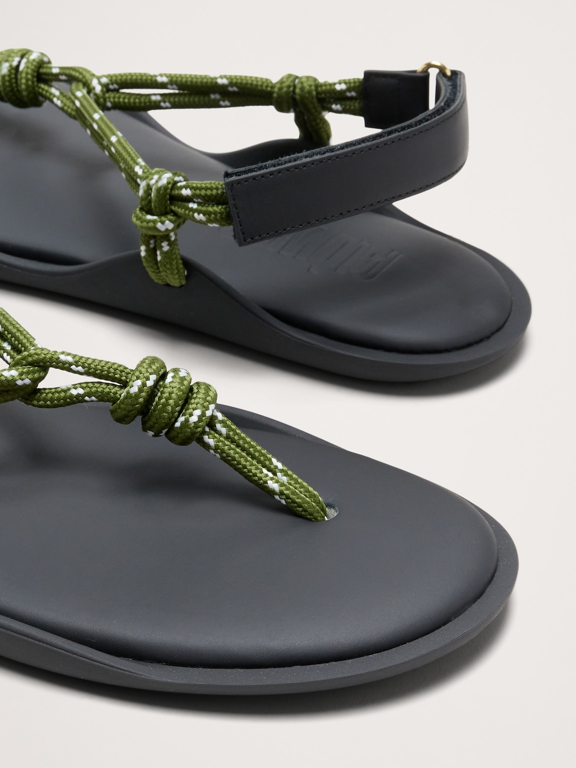 Flò Sandal by Flowze