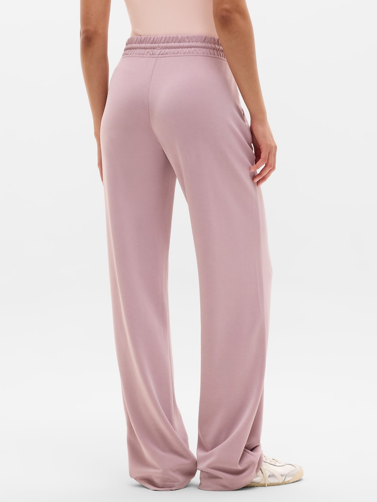 Seasoft Mid Rise Straight Pant