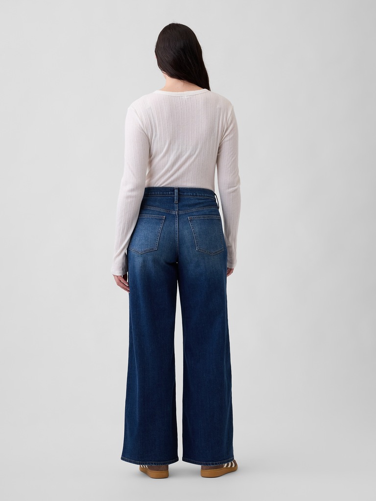 Mid Rise Wide-Leg Jeans
