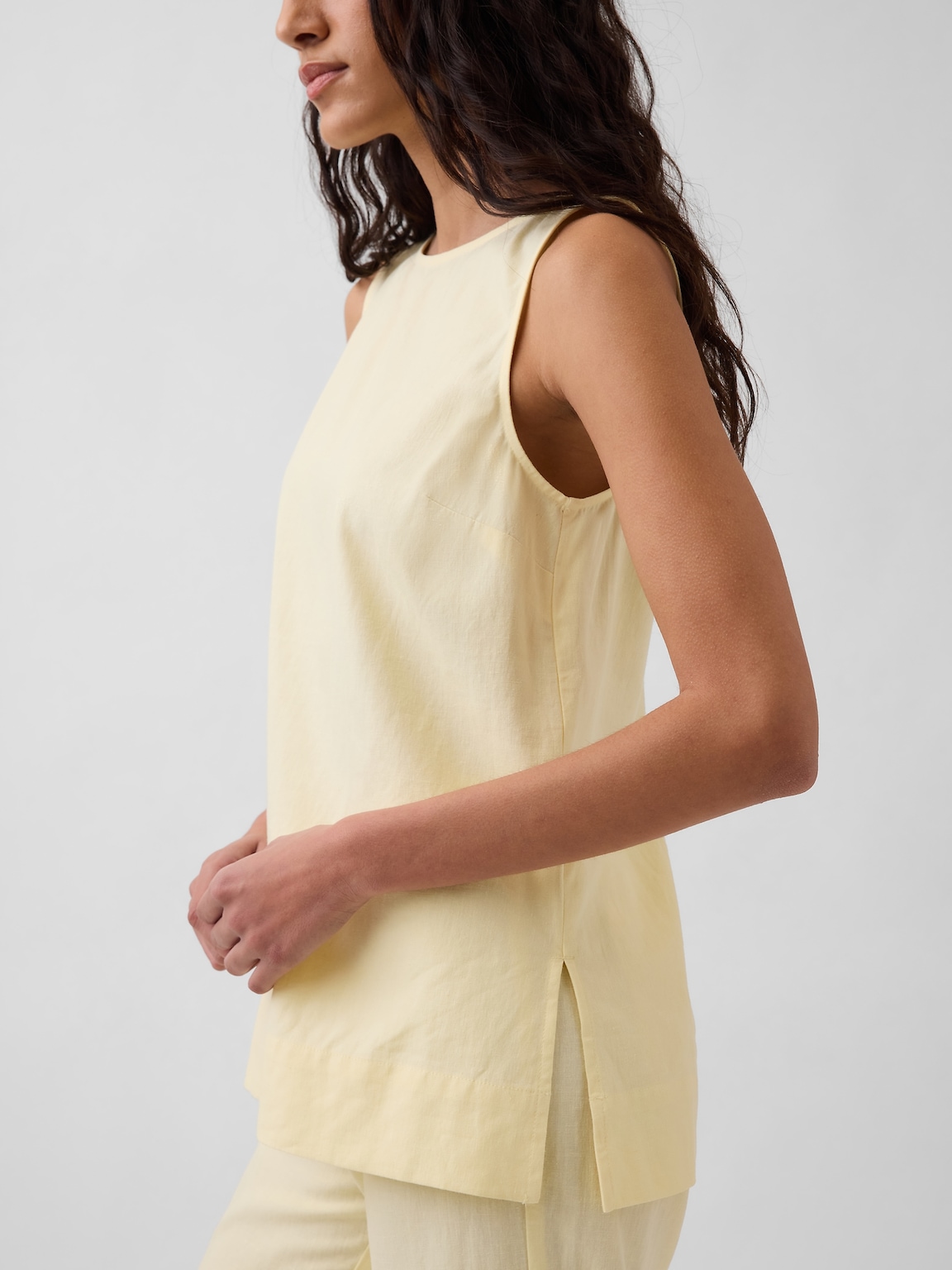 Linen-Blend Shell Tank Top