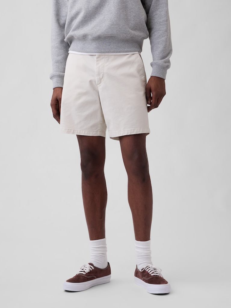 7" Essential Khaki Shorts