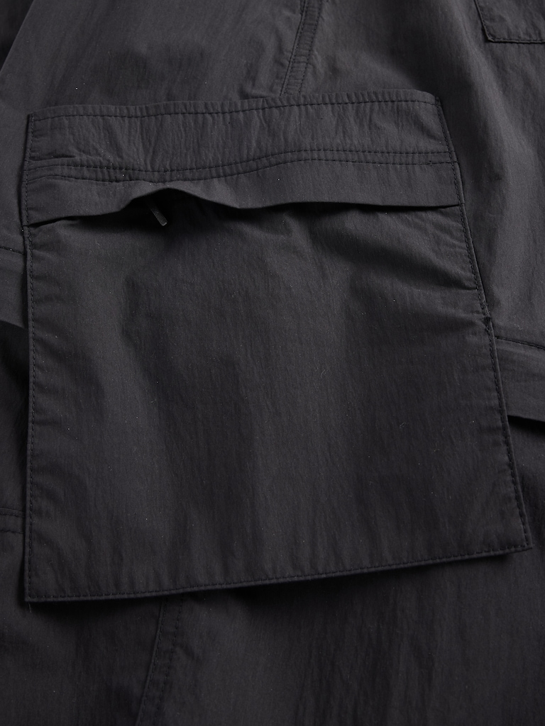 Gap × BÉIS Convertible Cargo Barrel Pants