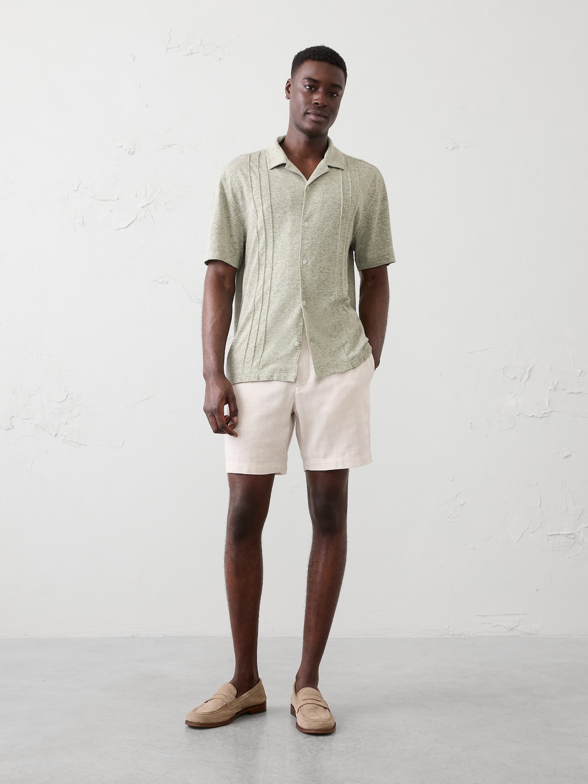 Standard-Fit Linen-Blend Pintuck Polo