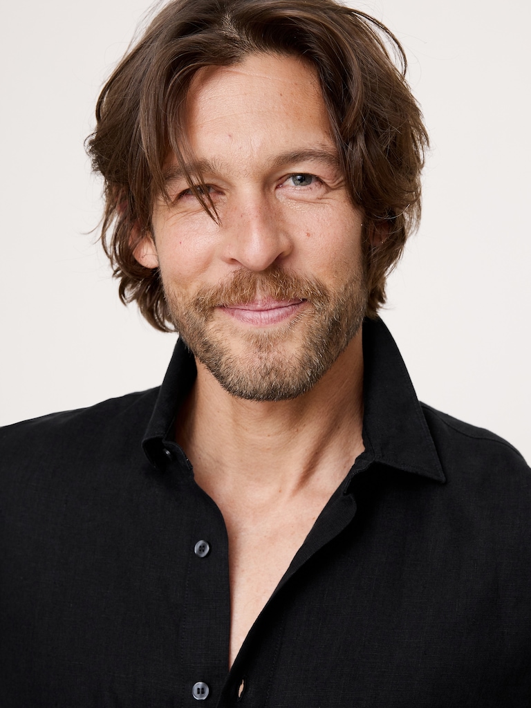 Standard-Fit Linen Shirt