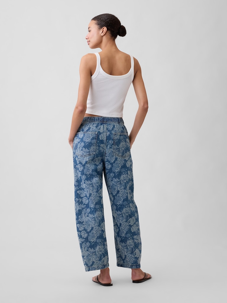 Mid Rise Print Pull-On Barrel Jeans