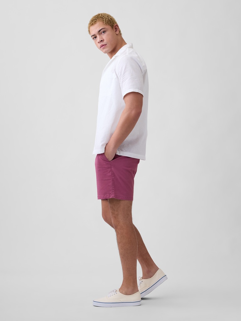 7" Essential Khaki Shorts