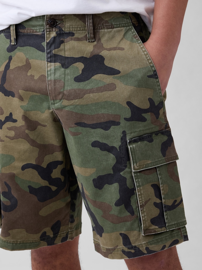 11" Essential Cargo Shorts