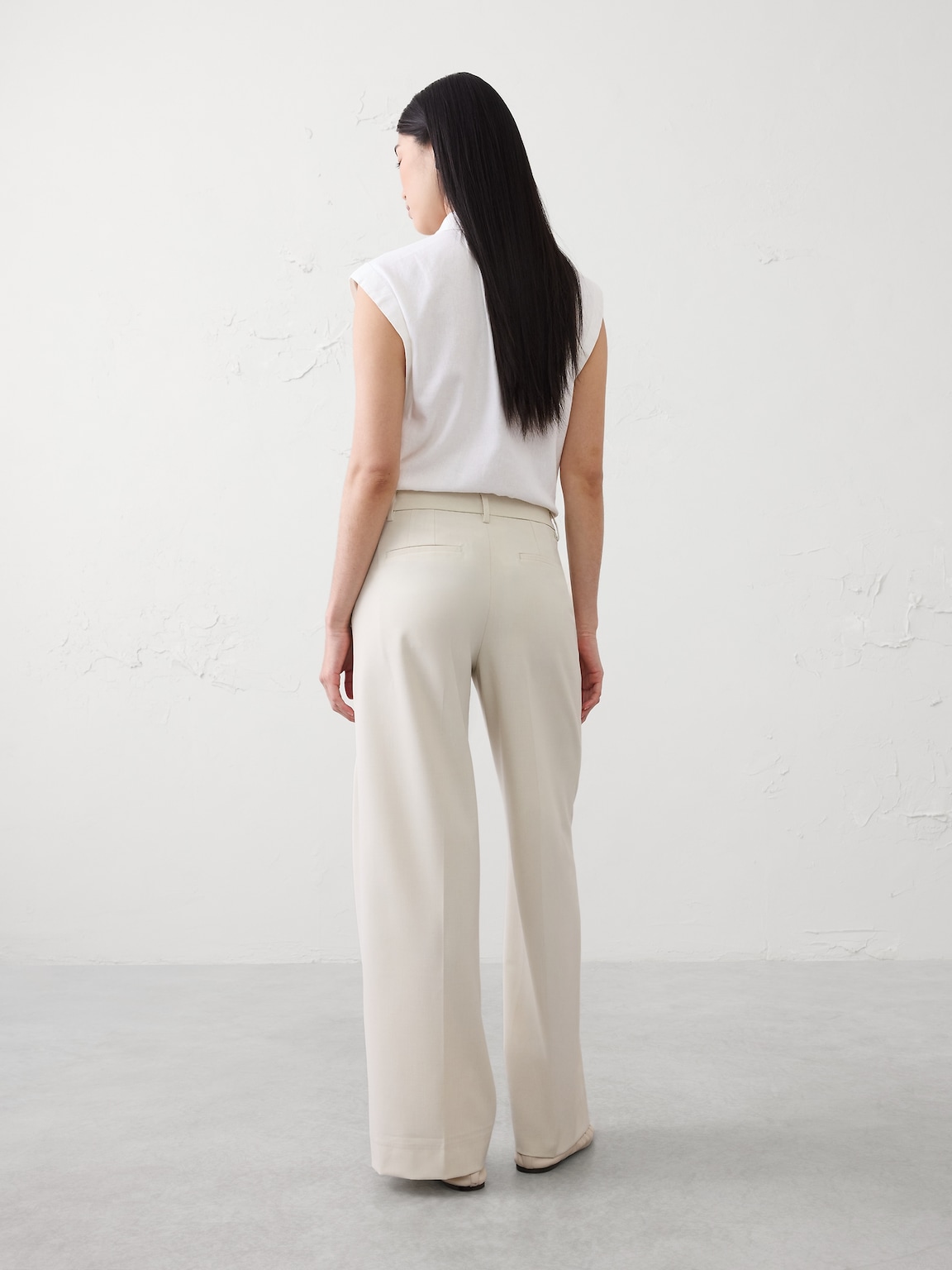 Wide-Leg High-Rise Sculpted Trouser