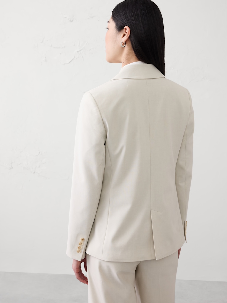 Sculpted Stretch Blazer