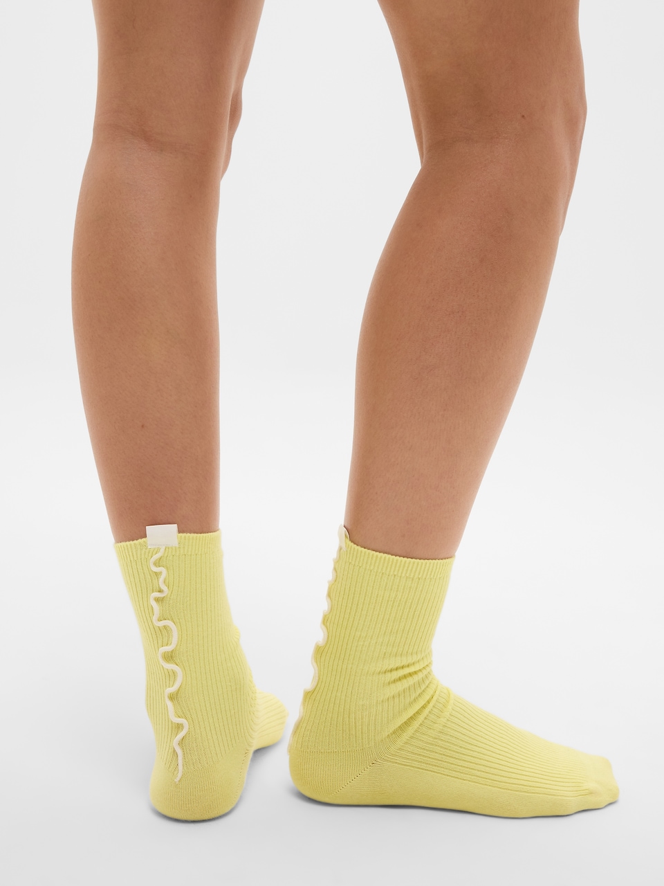 Athleta Ruffle Novelty Everyday Crew Sock 2-Pack