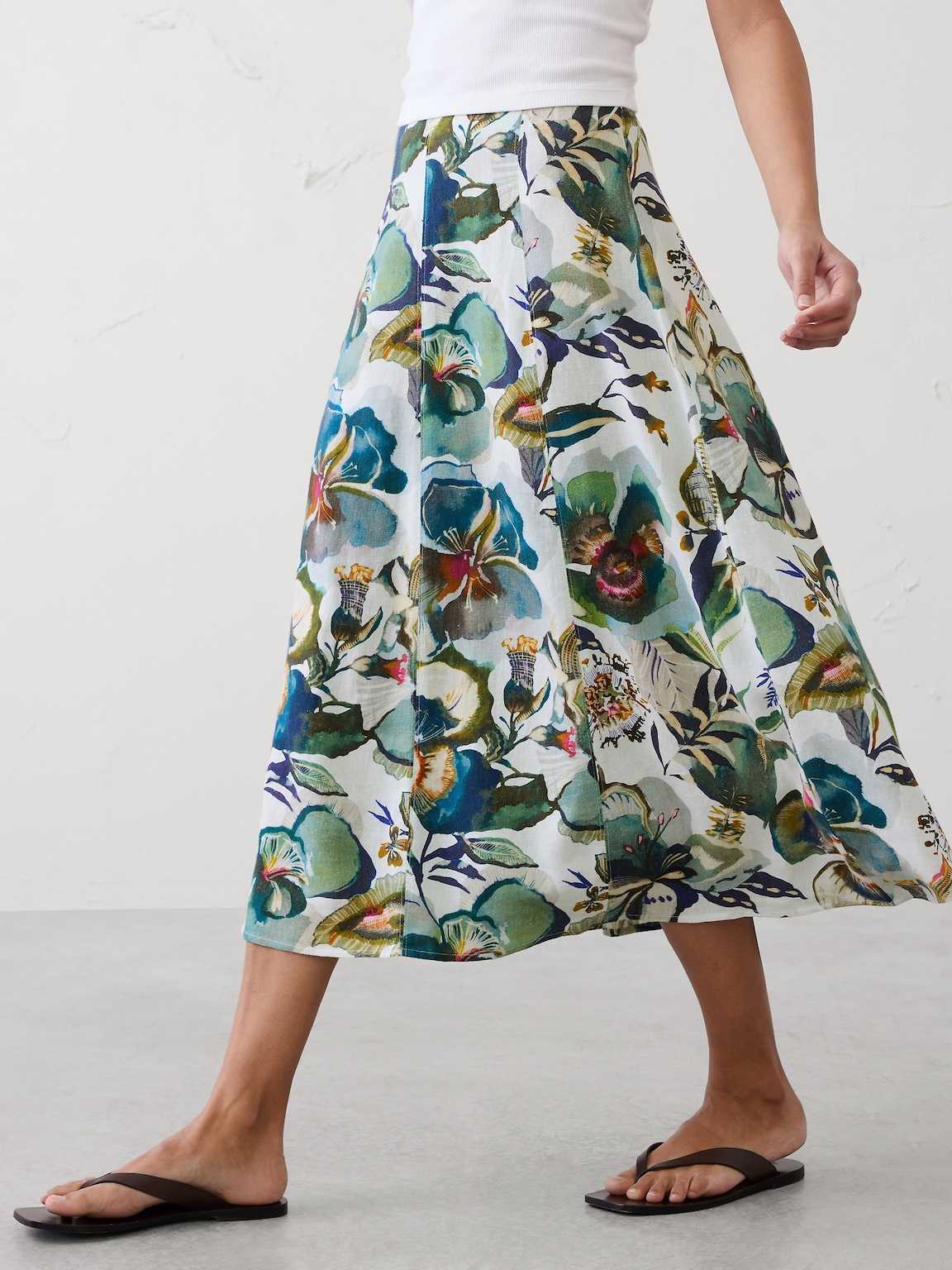 Linen-Blend Seamed Midi Skirt