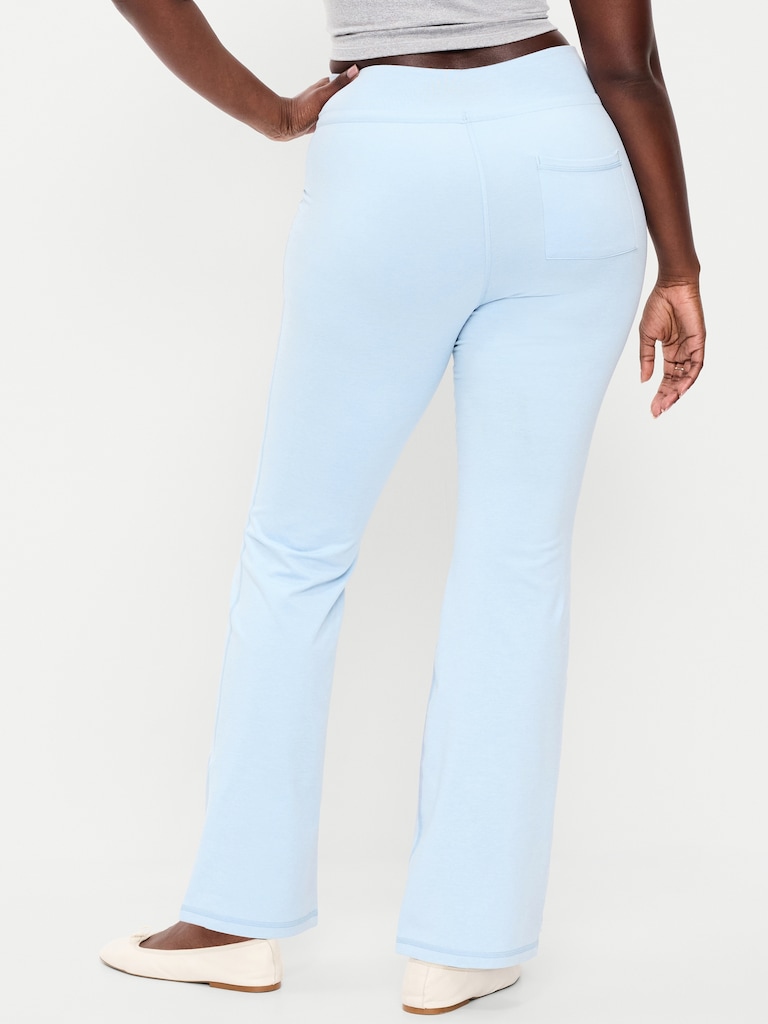 Extra High-Waisted CloudComfy Flare Leggings