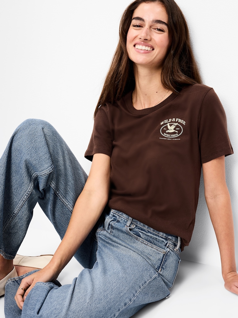 EveryWear Crew-Neck Graphic T-Shirt