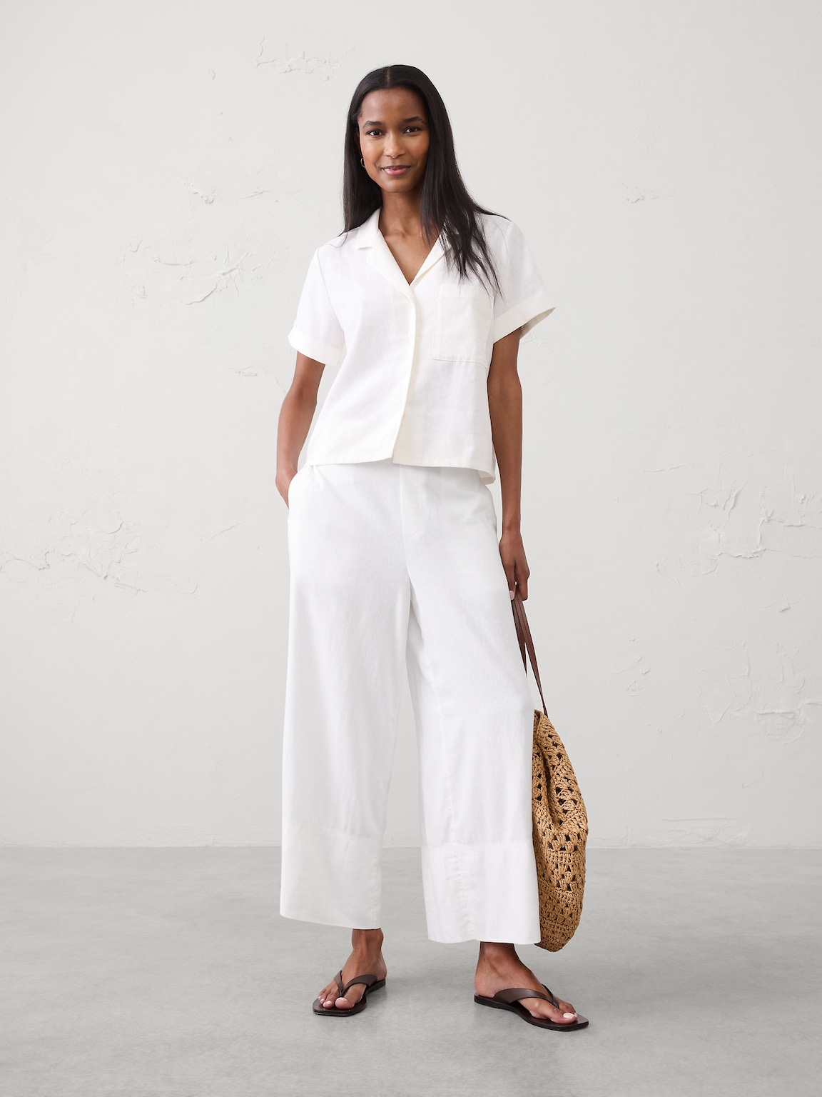 Wide-Leg High-Rise Linen-Blend Cropped Pull-On Pant