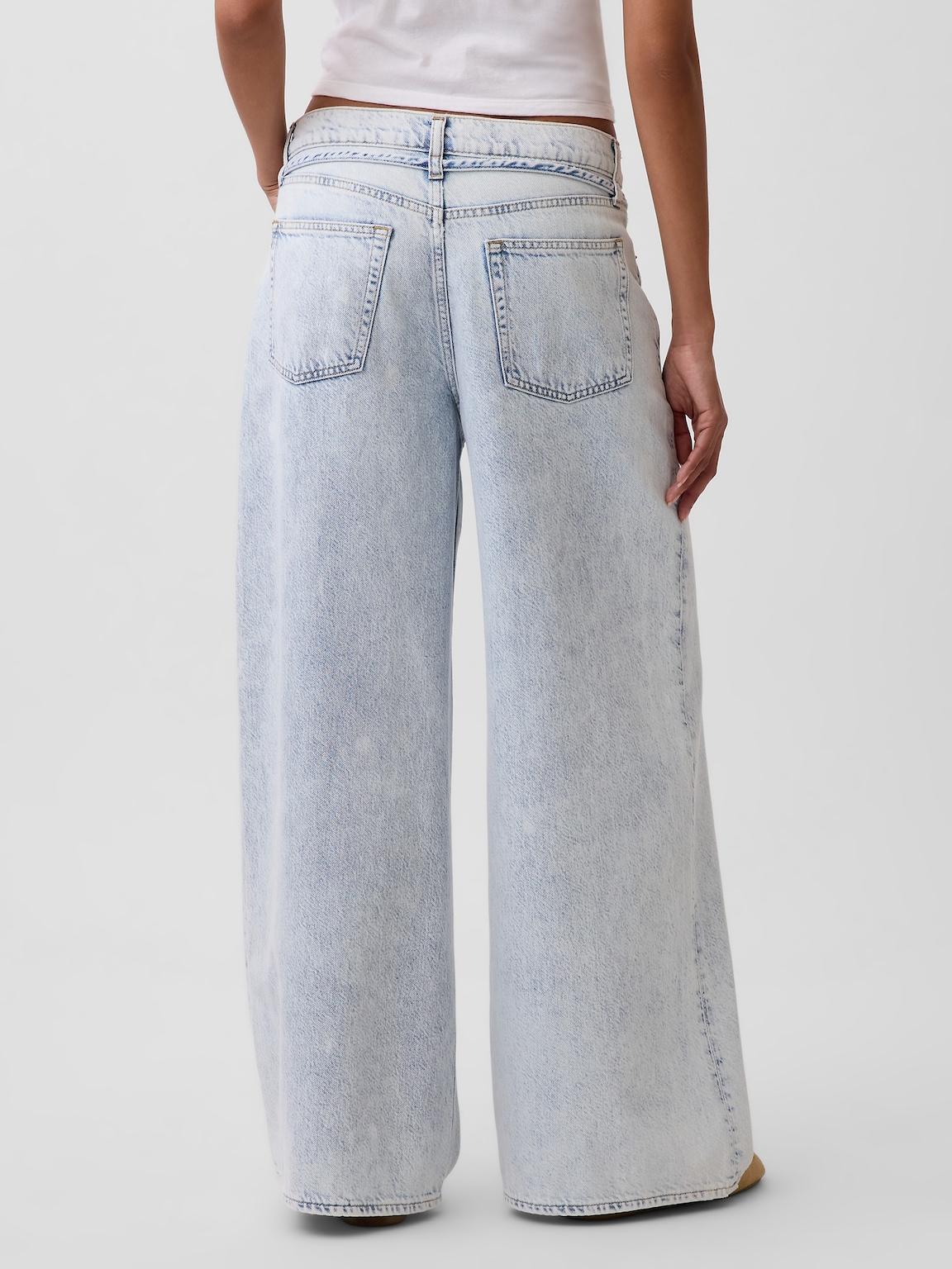 Mid Rise UltraSoft Baggy Micro Belt Jeans