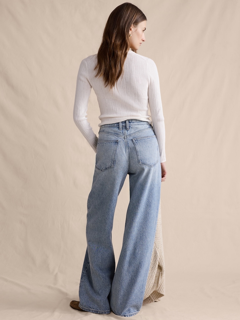 Mid-Rise Baggy-Straight Lightweight Jean