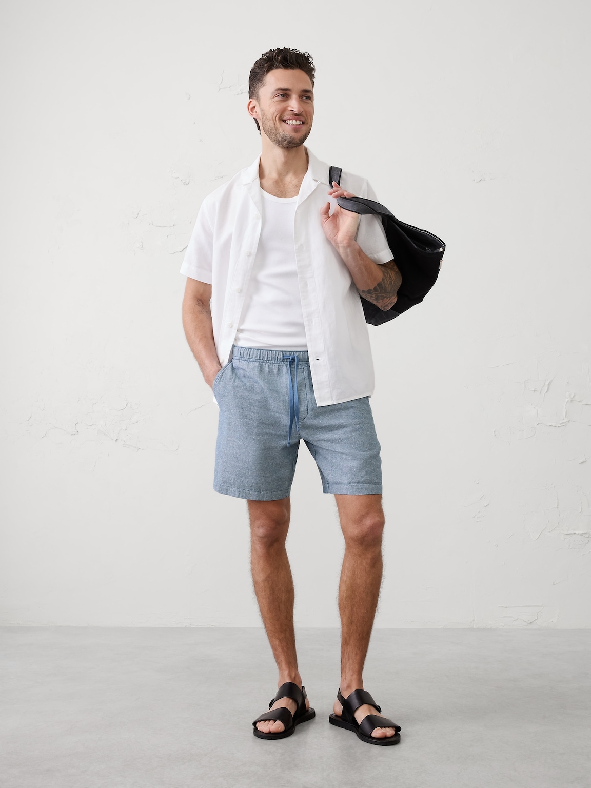 Standard-Fit 7" Linen-Blend Deck Short