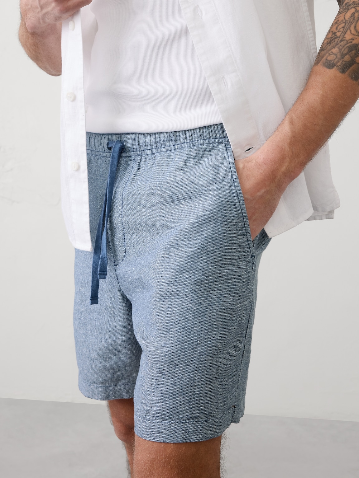 Standard-Fit 7" Linen-Blend Deck Short