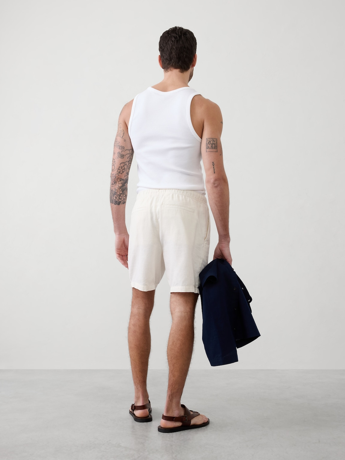 Standard-Fit 7" Linen-Blend Deck Short