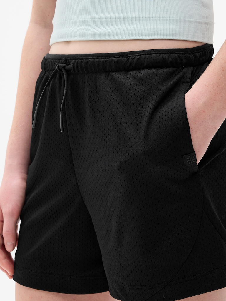 Athleta Girl Gamechanger Mesh 4" Short