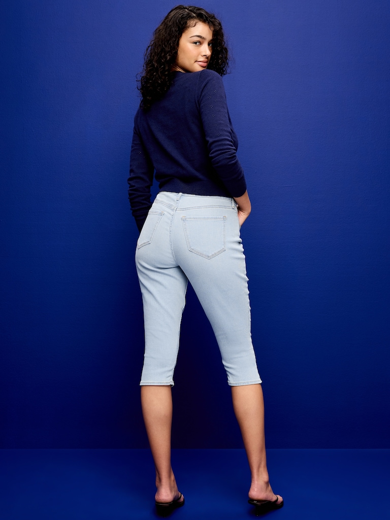 High-Waisted Wow Capri Jeans