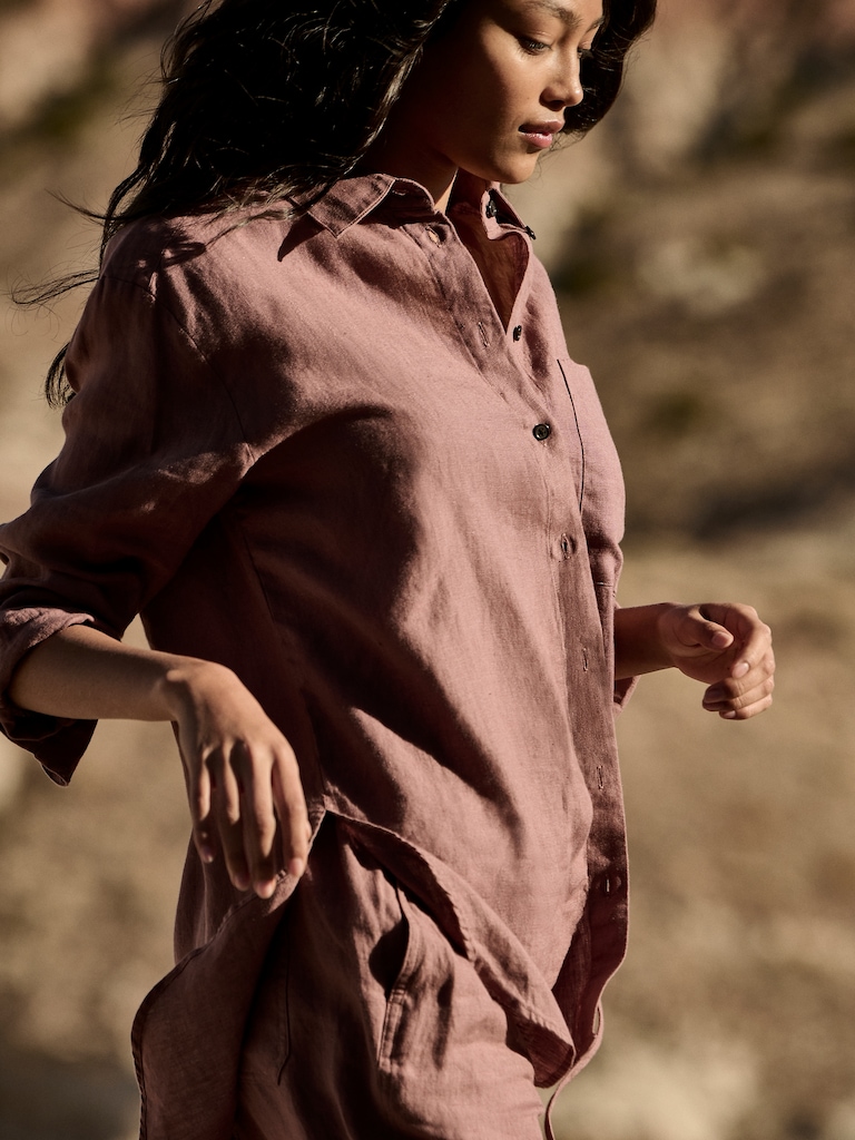 The Oversized Linen Shirt