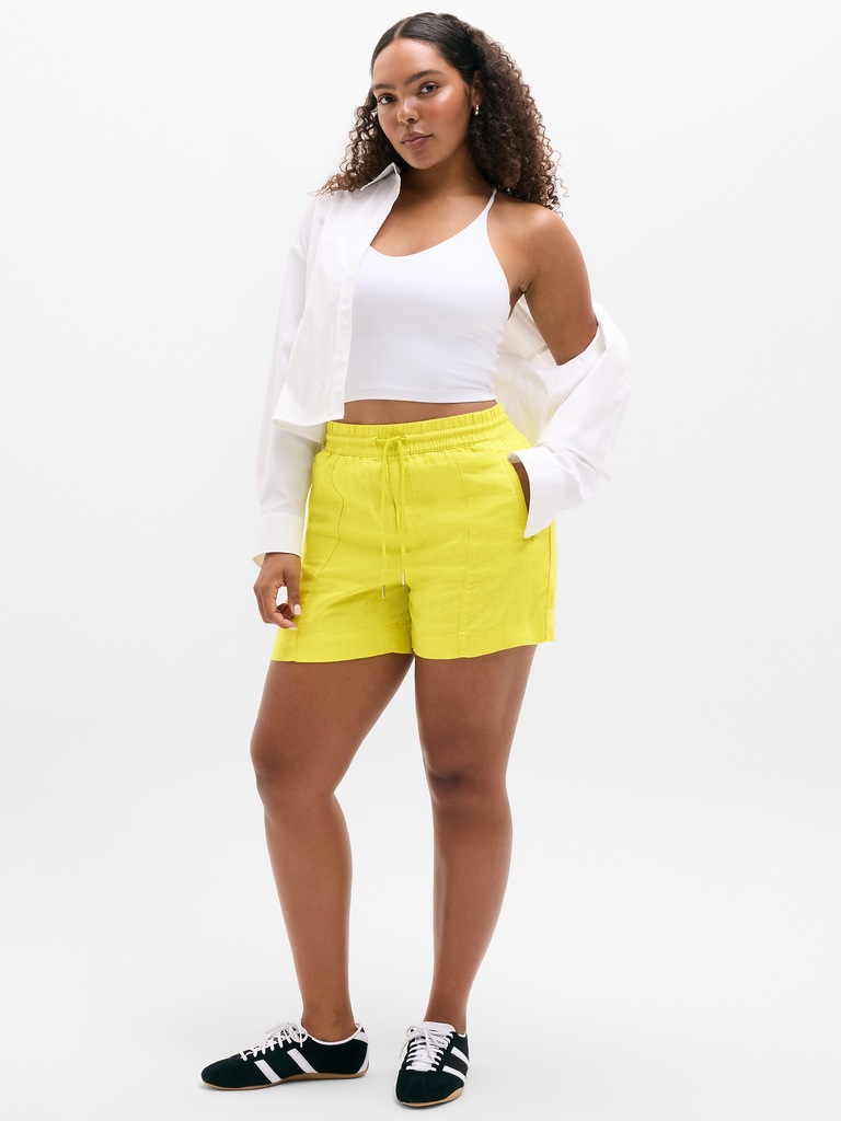 Retreat Linen Mid Rise 4" Short