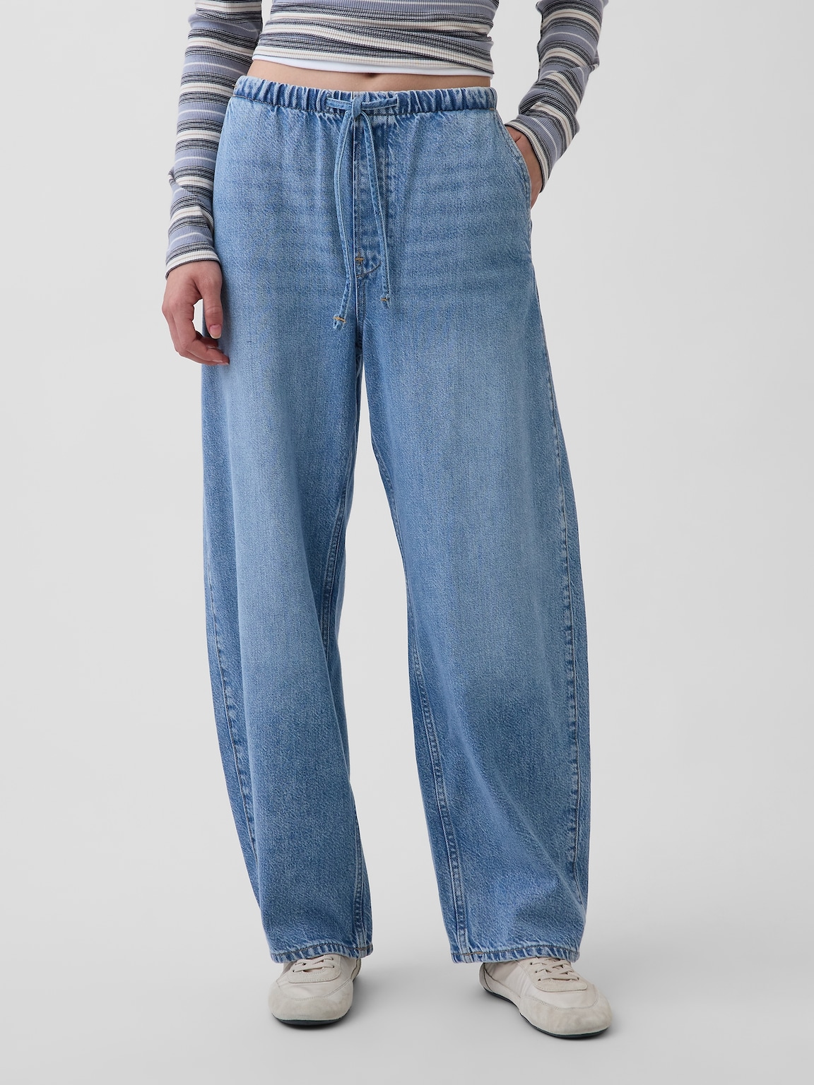 High Rise UltraSoft Easy Barrel Jeans