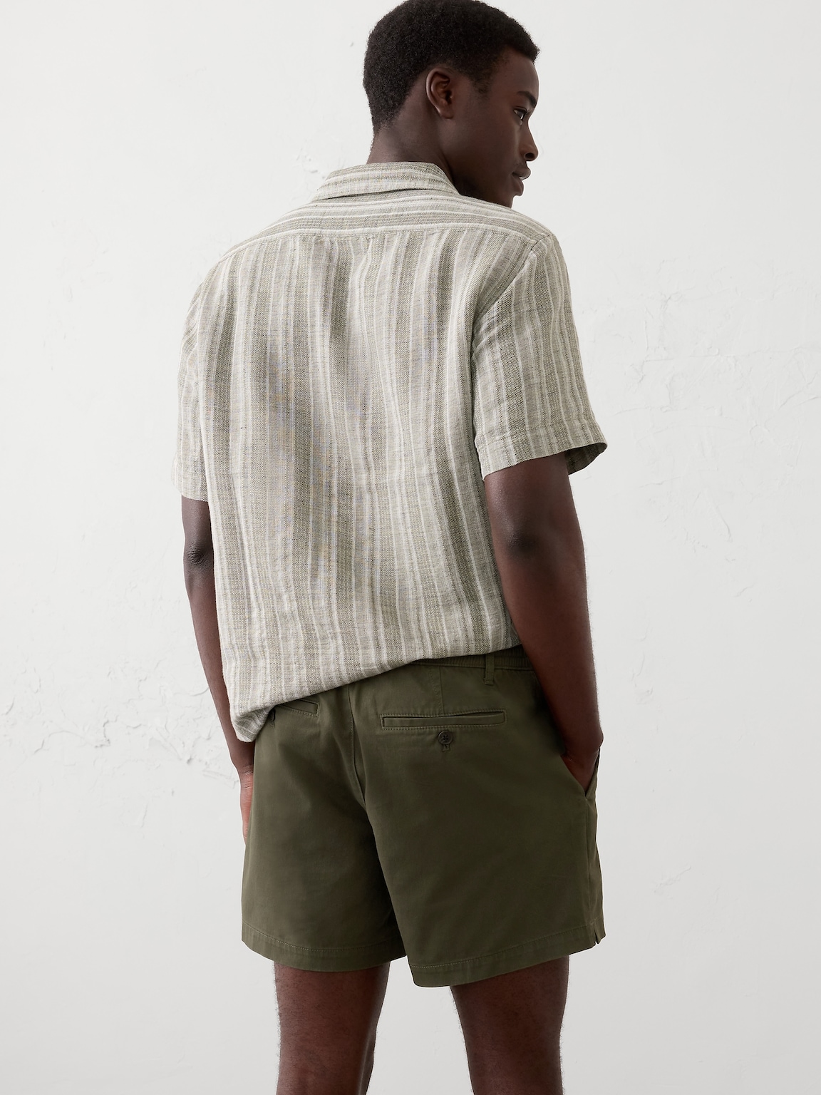 Slim-Fit 5" Summerweight Chino Short