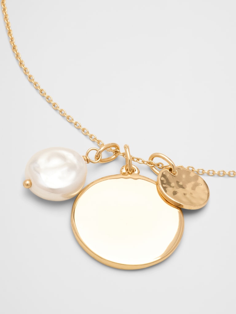 Delicate Pearl Junk Charm Necklace