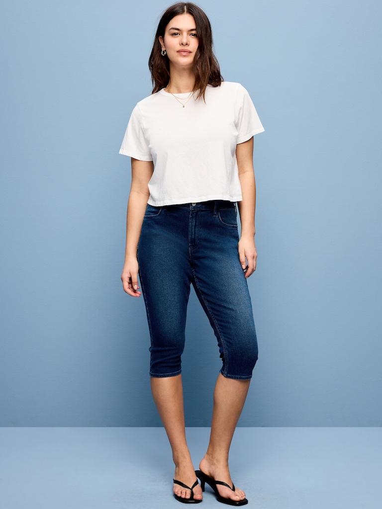 High-Waisted Wow Capri Jeans