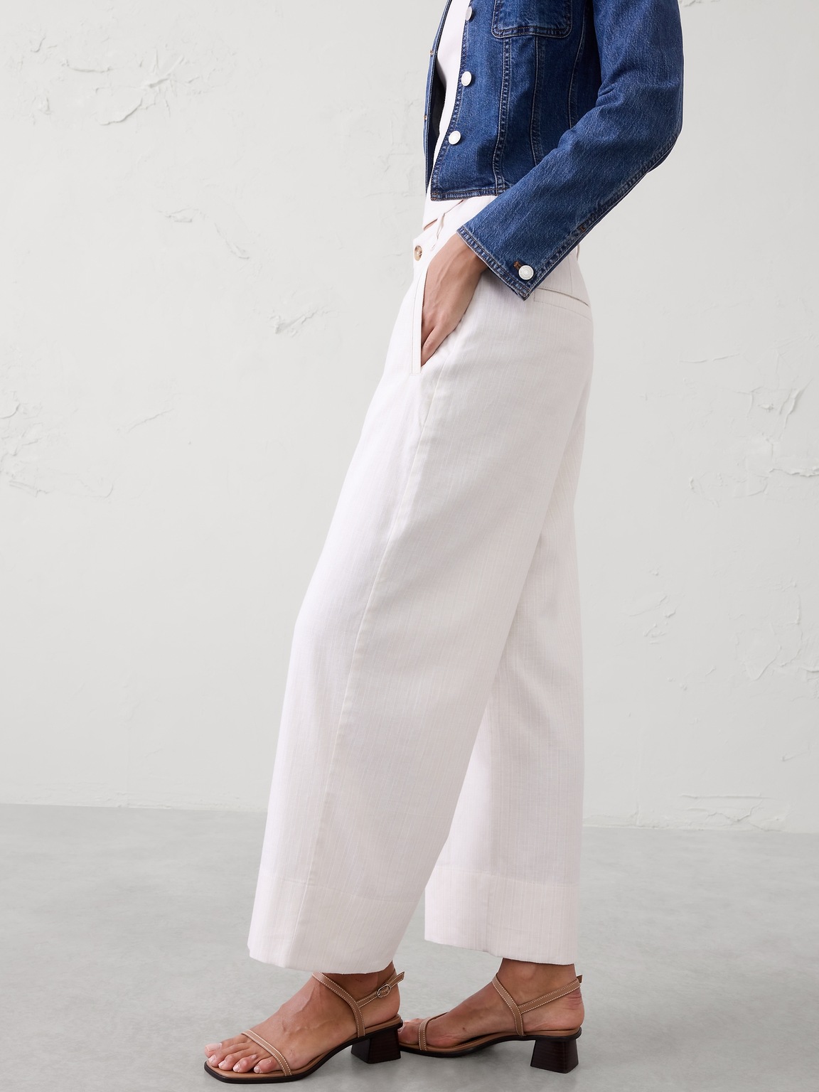 Wide-Leg High-Rise Stripe Linen-Blend Cropped Pant