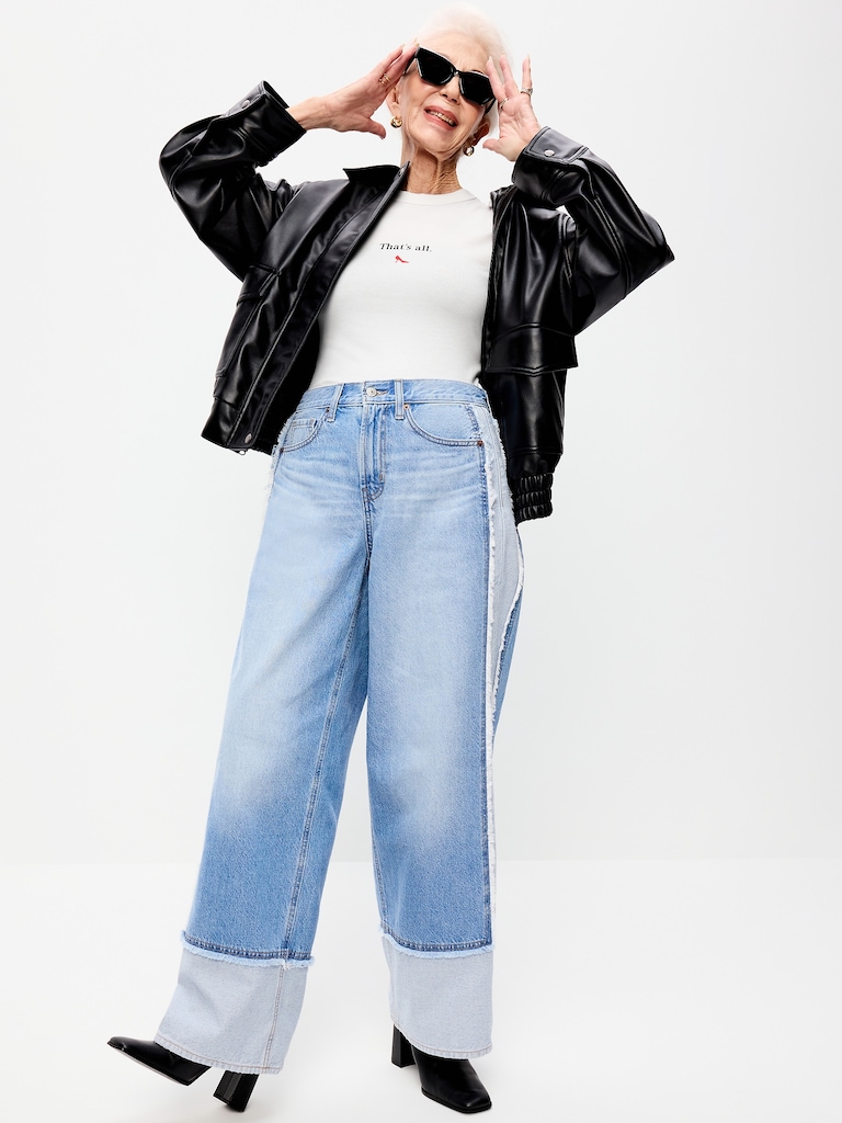 T-shirt ajusté court Old Navy x Le Diable s’habille en Prada