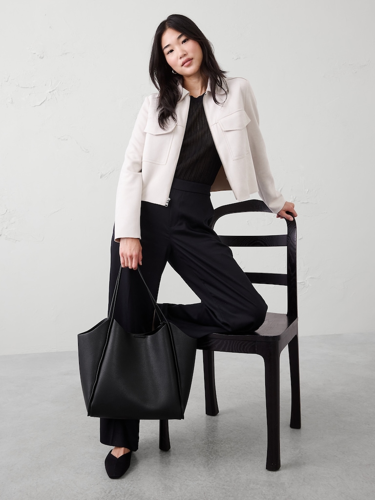 Vegan Leather Modern Bucket Tote