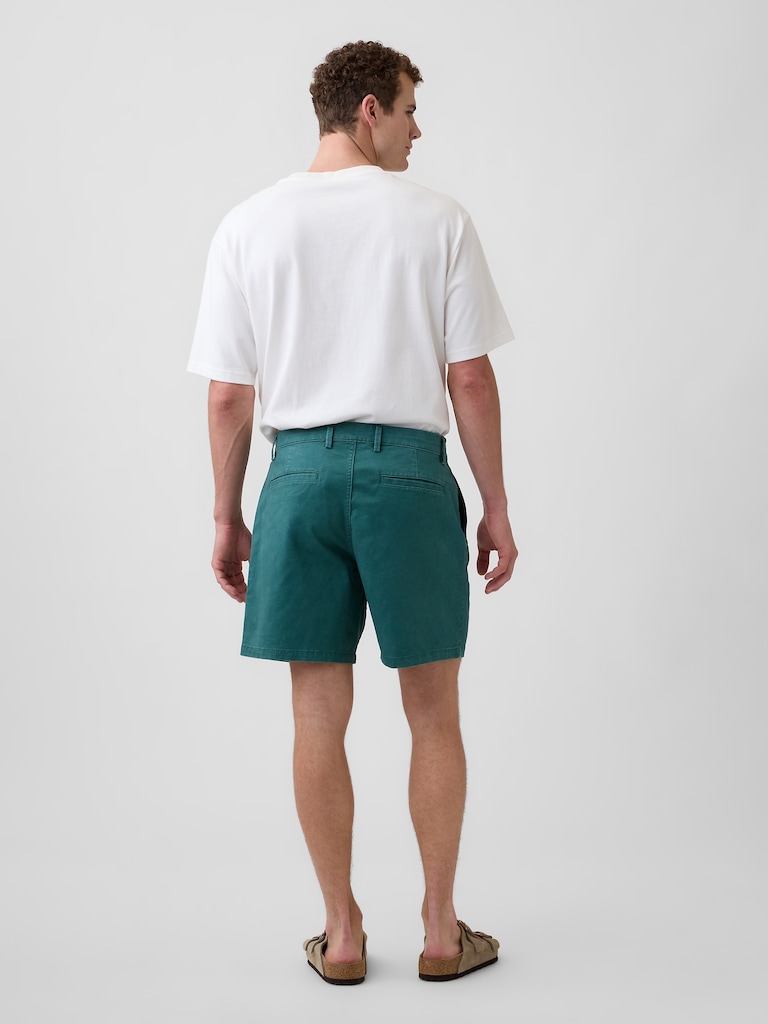 7" Essential Khaki Shorts