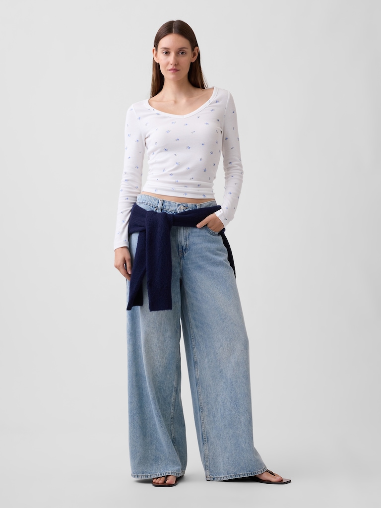 Ribbed V-Neck T-Shirt