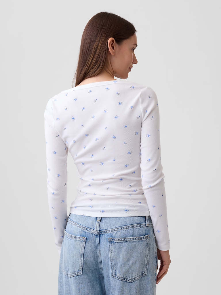 Ribbed V-Neck T-Shirt