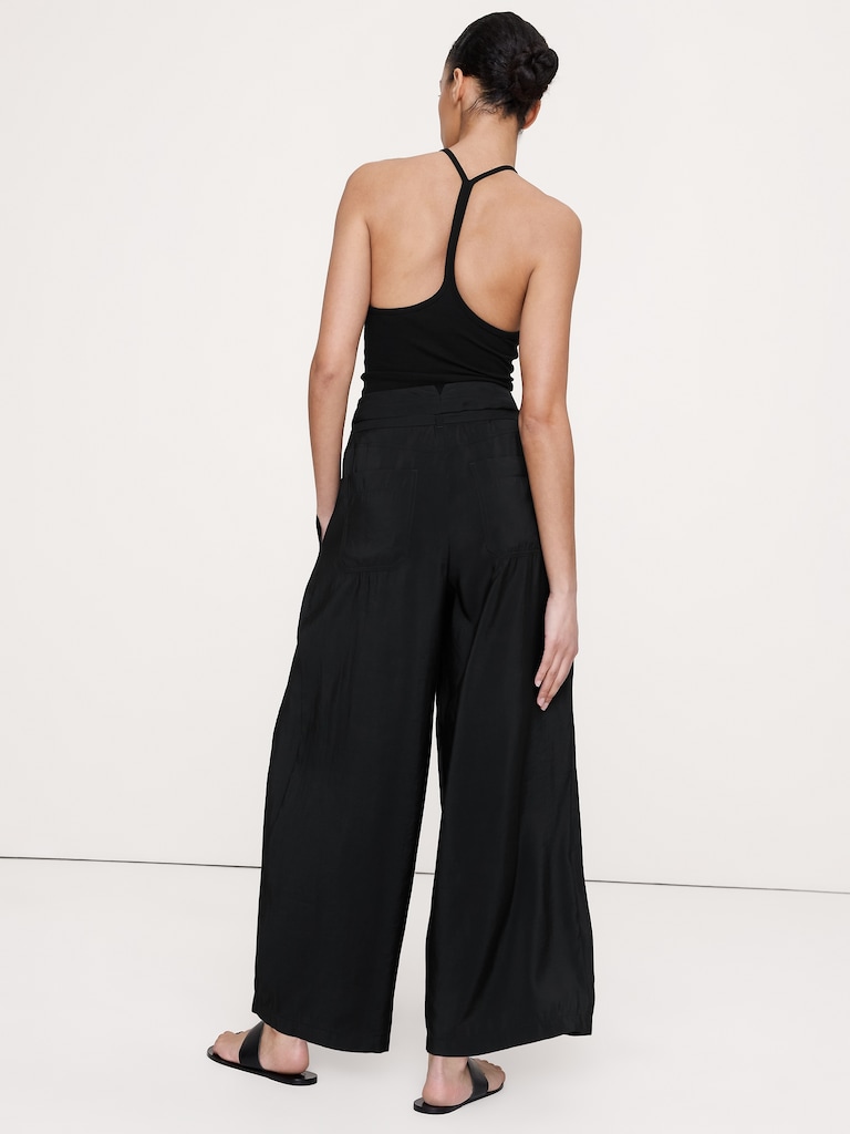 Pleated Wide-Leg Cropped Pant in Luster Twill