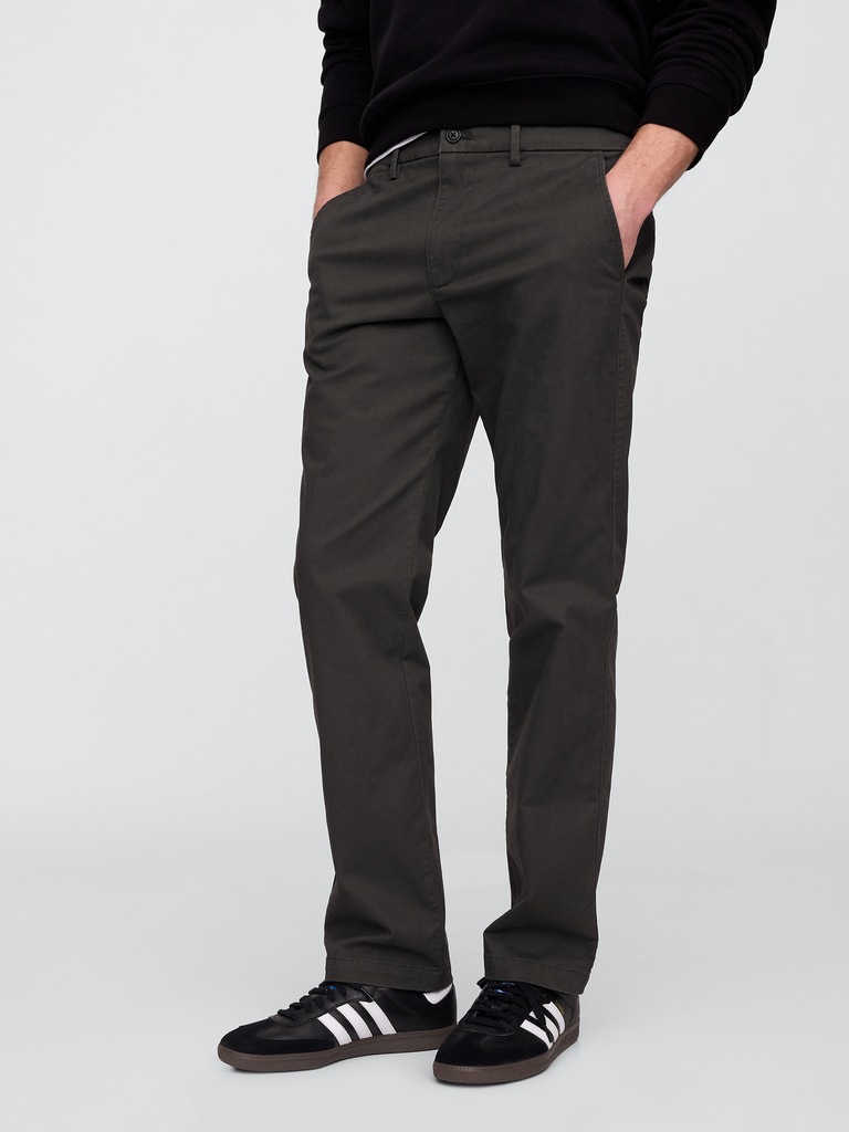 GapFlex Essential Khakis in Straight Fit