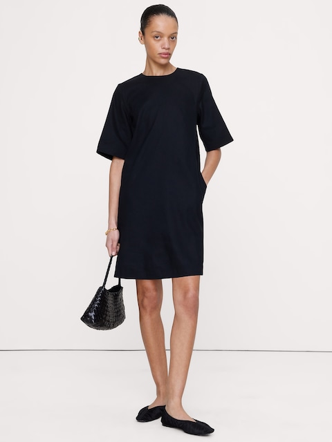banana republic petite black dress Banana Republic Black Fitted Dress- Size 0  The Saved Collection