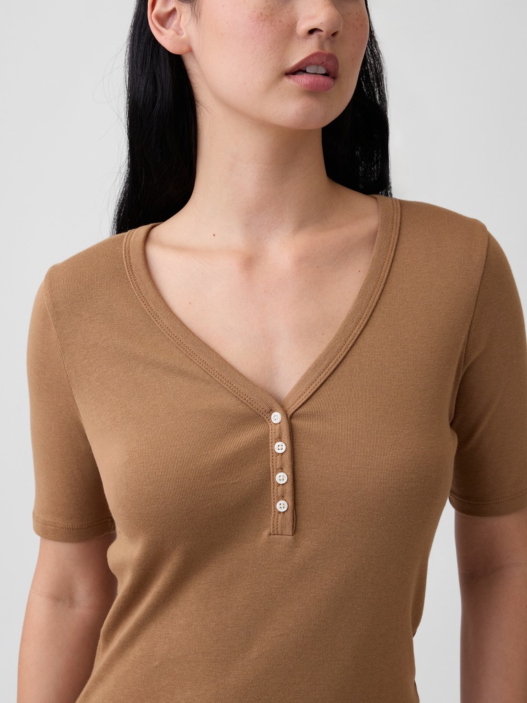 Modern Ribbed V-Neck Henley Top